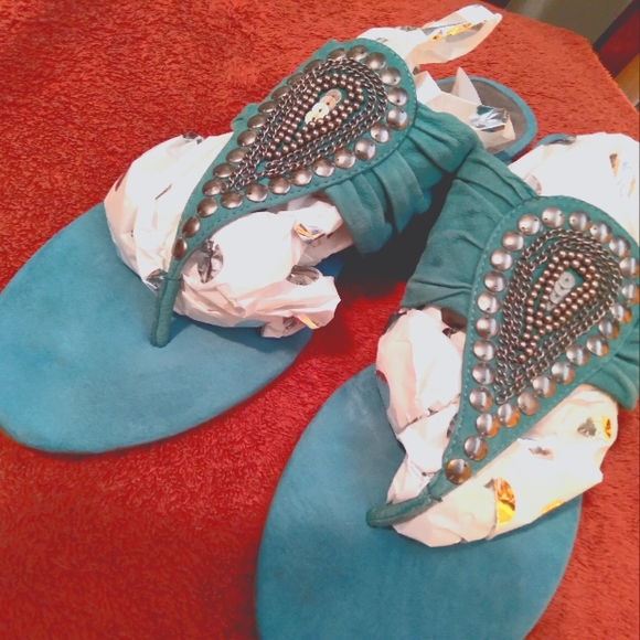 Nine west sandles - Picture 1 of 4